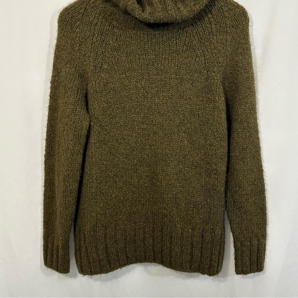 Aritzia The Group Babaton Alpaca Wool Knit Turtleneck Sweater - Picture 5 of 11